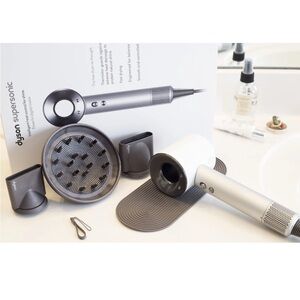 Dyson Black Ribbed Silicone Mat